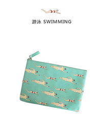 文艺与时尚的交汇 yizi新品原创皮革手拿包引领都市休闲新风尚